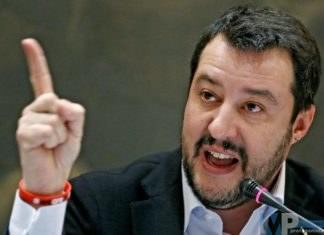 Salvini: ‘Due navi Ong non cerchino porti in Italia’
