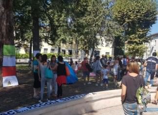 Isernia – Una riuscita, pacifica manifestazione di protesta dei genitori degli alunni delle scuole cittadine.