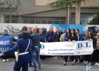 Ex lavoratori Ittierre, giornata di protesta in consiglio regionale: “E’ una battaglia”