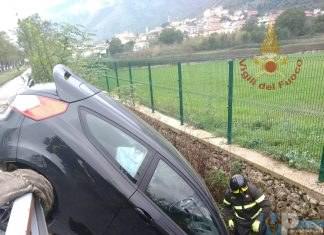 Venafro – Auto finisce fuori strada, conducente illeso.