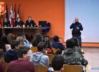 Polizia di Stato – Isernia: Agnone e Sesto Campano – workshop su bullismo e cyberbullismo.