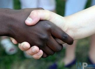 In arrivo ad Isernia altri 90 migranti provenienti dai centri dei comuni limitrofi. I danni economici, umani e di integrazione per tale decisione.