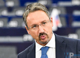 Fondi PNRR, Pedicini: “Carfagna, un ministro inadeguato per il Sud”