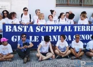 “ In seno al problema!”, Questa politica ci prende in giro!