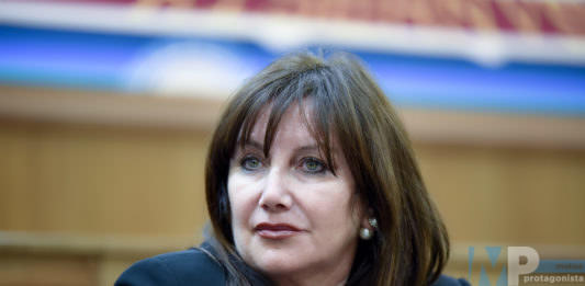 Calenda: “Politiche sociali regionali ancora ferme al palo”