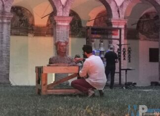 Alla Marinelli suona una campana per Dante