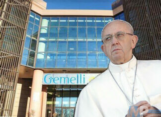 Papa vs. Gemelli, la guerra continua!