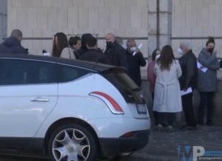 Isernia – I cittadini con Italexit in Procura, contro green pass e obbligo vaccinale, denunciano Draghi e i sui ministri