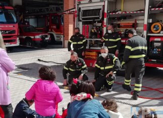 Isernia – Scuola in visita ai Vigili del Fuoco