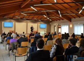 “Finalmente insieme”. Dopo due anni di pandemia i Testimoni di Geova tornano alle riunioni in presenza